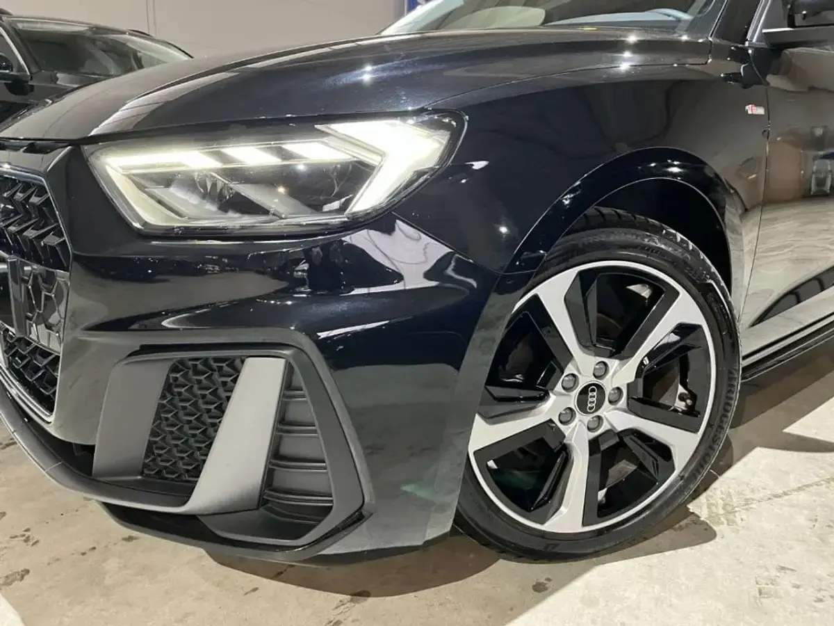 Nuova Audi A1 S-Line 116 CV (85 kW) 2026 Nero SUV
