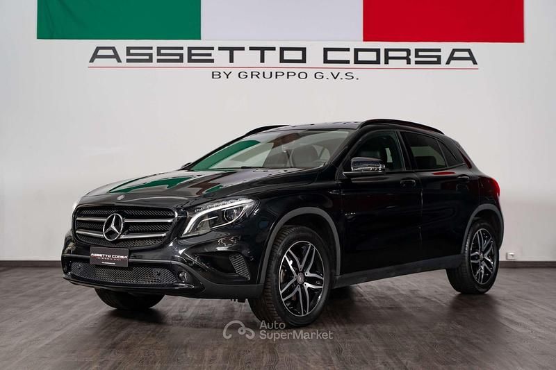 Nero Usata 2015 Mercedes GLA180 SUV | 18.200 € (Super prezzo) - Immagine 1/4