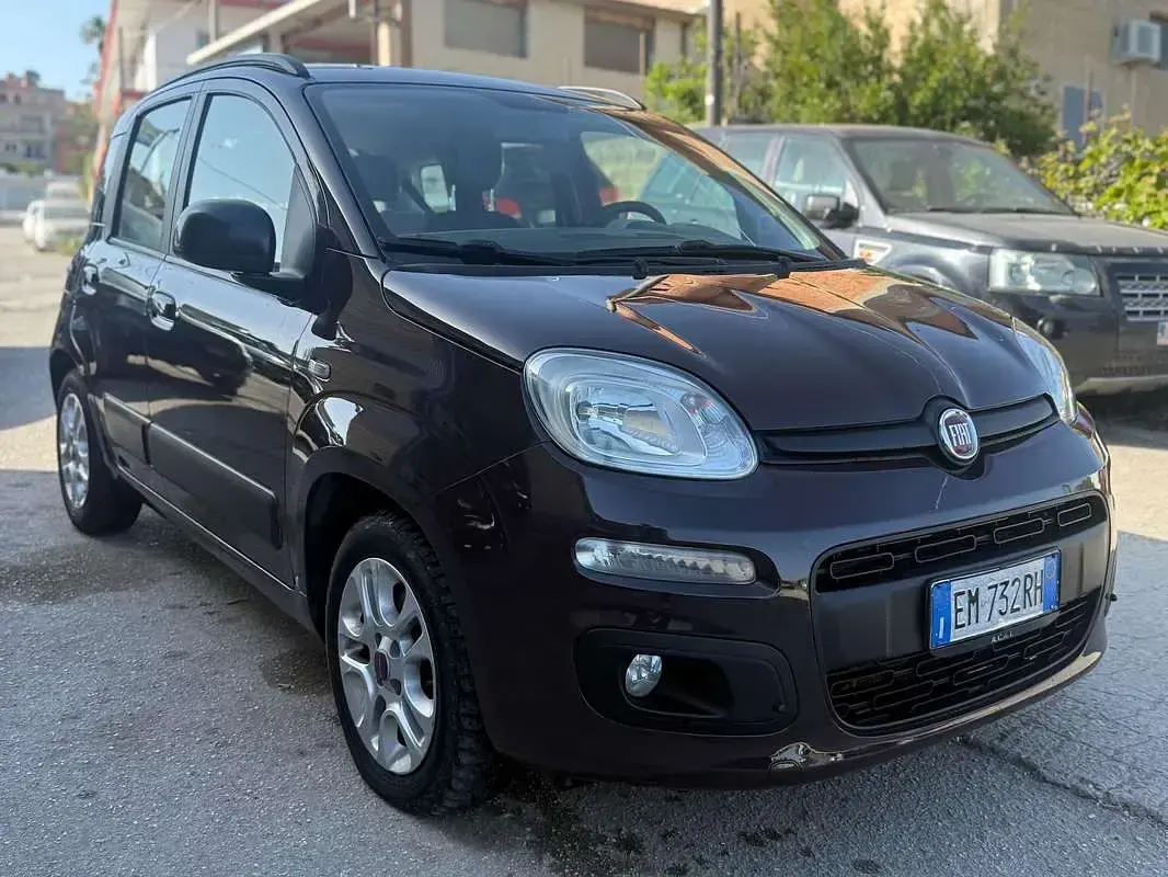 Usata Fiat Panda Lounge 75 CV (55 kW) 2012 Nero Utilitaria