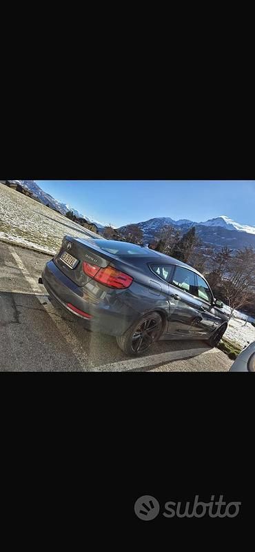 Usata BMW 325 2013 Grigio Berlina