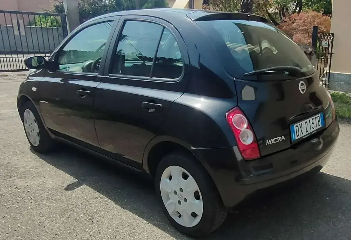 Usata Nissan Micra 75 CV (55 kW) 2009 Nero Berlina