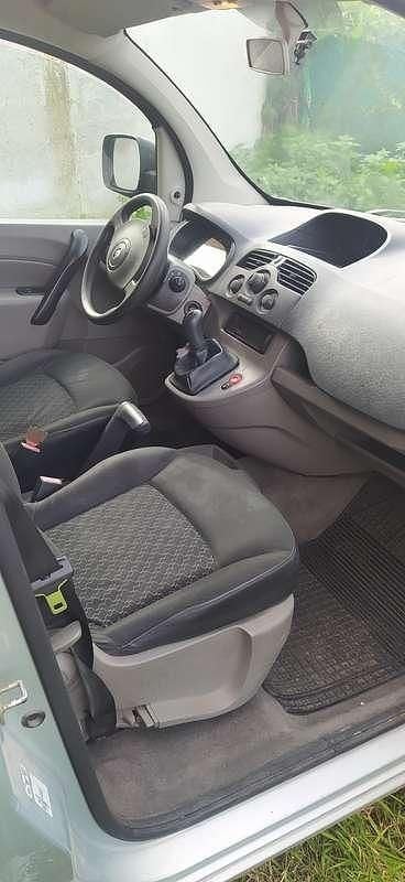 Usata 2010 Renault Kangoo Expression Monovolume | 2500 € (Buon prezzo) - Immagine 1/4