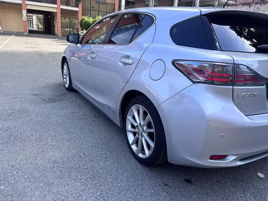 Usata Lexus CT200h Executive Line 136 CV (100 kW) 2012 Berlina