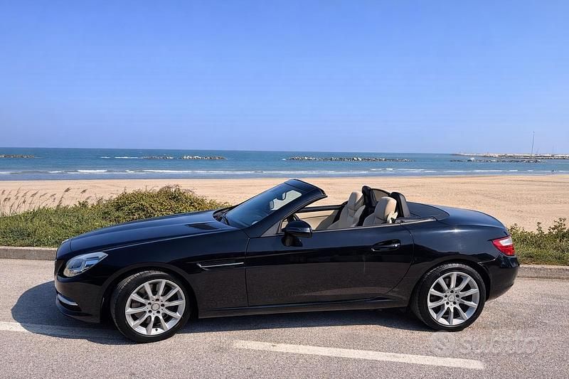 Usata Mercedes SLK250 2011 Nero Cabrio