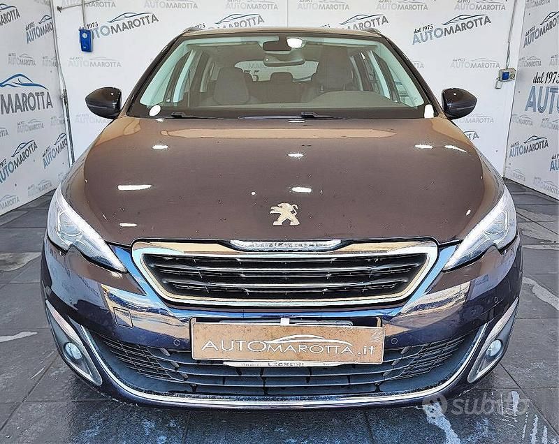 Usata Peugeot 308 SW Allure 120 CV (88 kW) 2017 Blu Station wagon