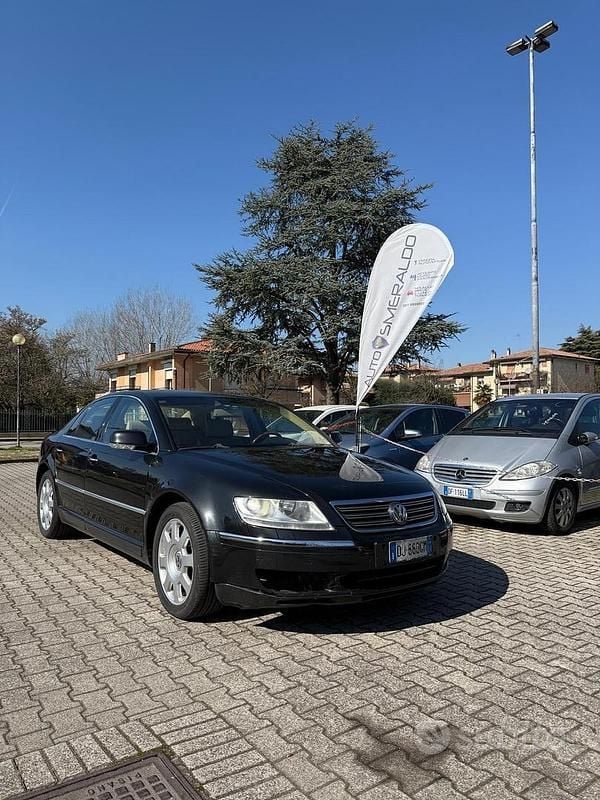 Argento Usata 2007 VW Phaeton Tre volumi | 7500 € - Immagine 1/4
