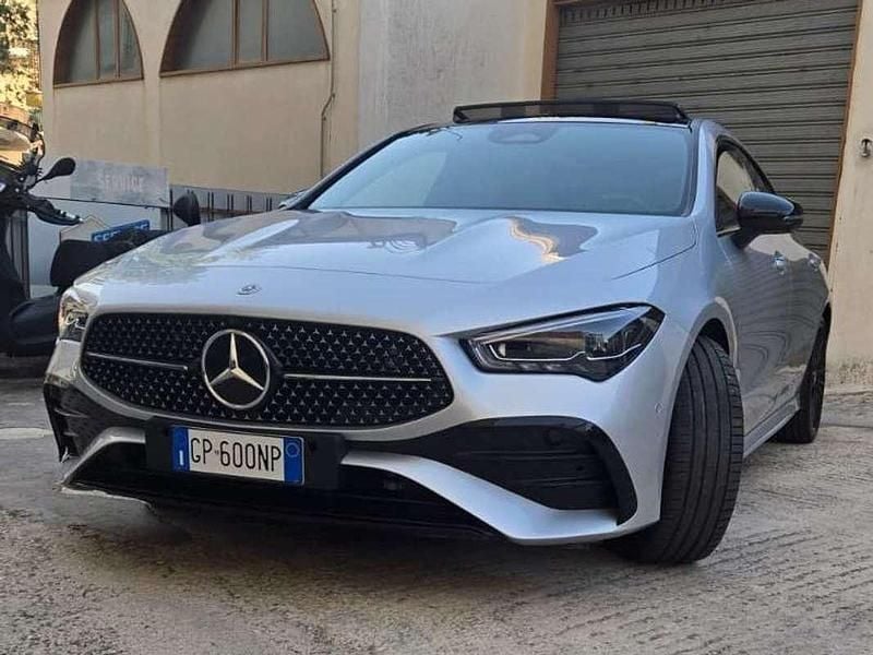 Usata Mercedes CLA220 AMG Line Premium Plus 190 CV (139 kW) 2023 Argento Berlina