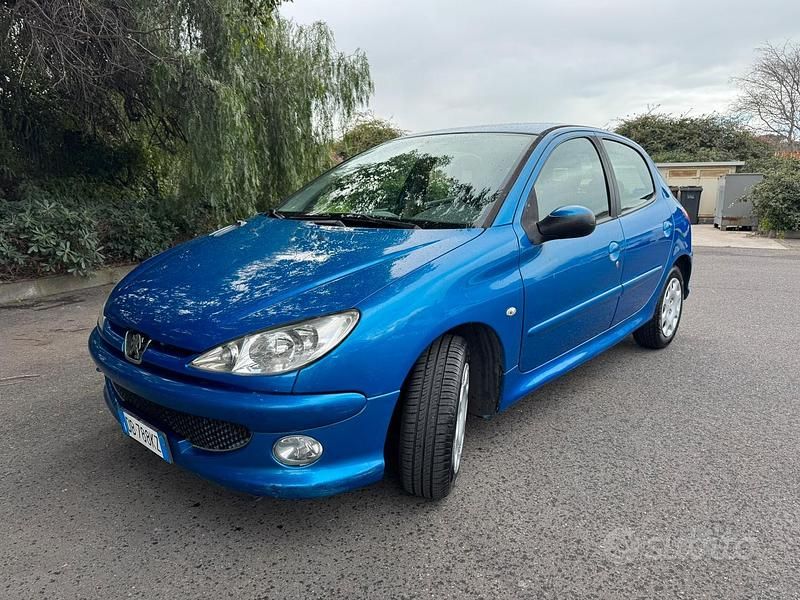 Usata Peugeot 206 68 CV (50 kW) 2006 Blu Utilitaria