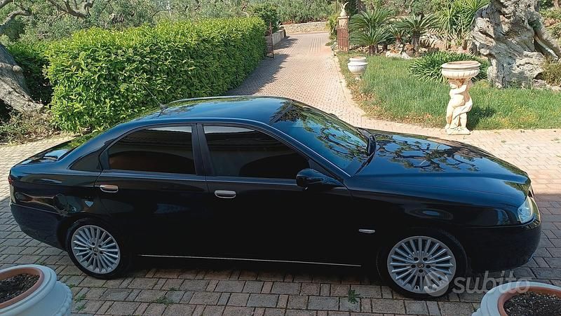 Occasion Alfa Romeo 166 150 ch (110 kW) 2005 Noir Berline