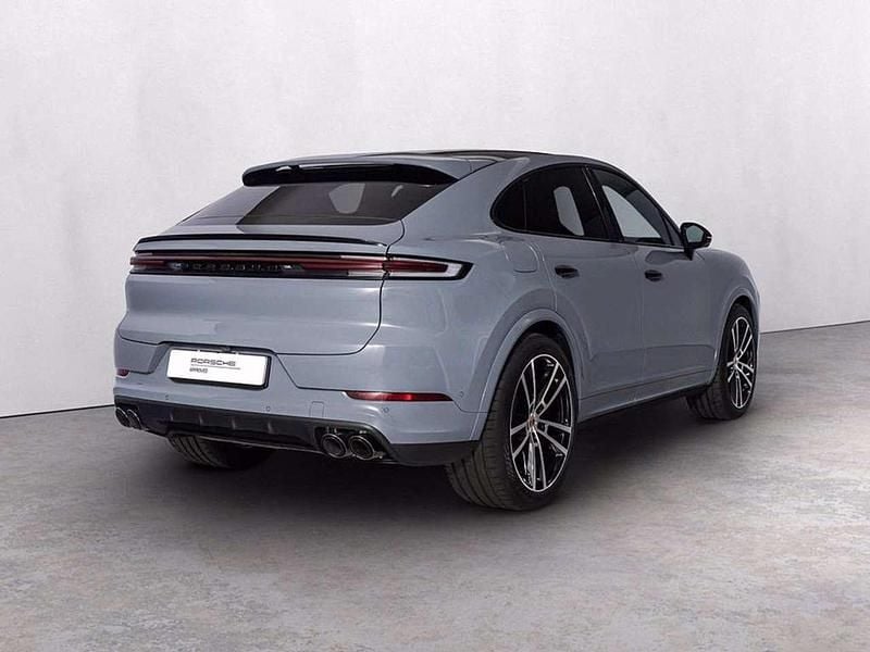 Nuova Porsche Cayenne Coupe 354 CV (260 kW) 2026 Grigio artico Coupé