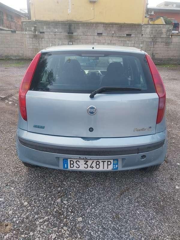 Usata Fiat Punto 60 CV (44 kW) 2001 Berlina