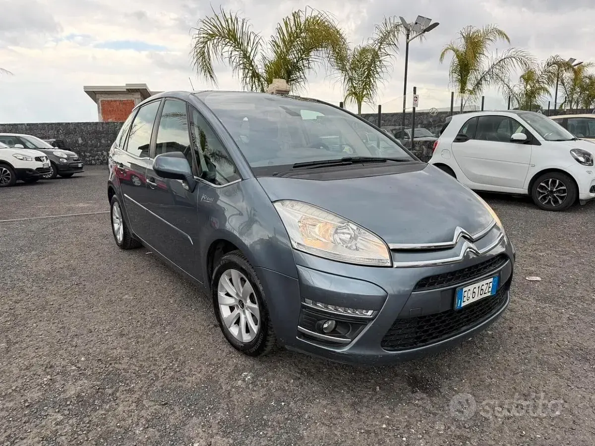 Usata Citroën C4 Exclusive 92 CV (67 kW) 2013 Blu Berlina