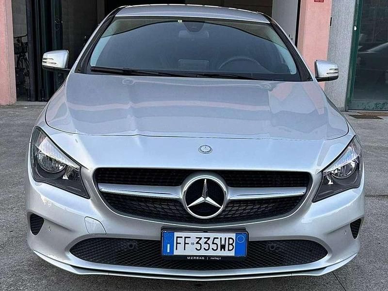 Argento Usata 2016 Mercedes CLA200 Shooting Brake Business Station wagon | 14.300 € (Ottimo prezzo) - Immagine 1/4