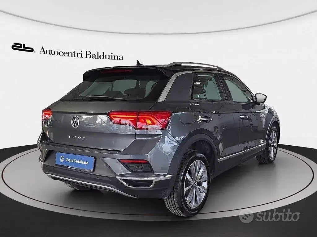 Usata VW T-Roc Style 150 CV (110 kW) 2019 Grigio indyum/tetto nero SUV