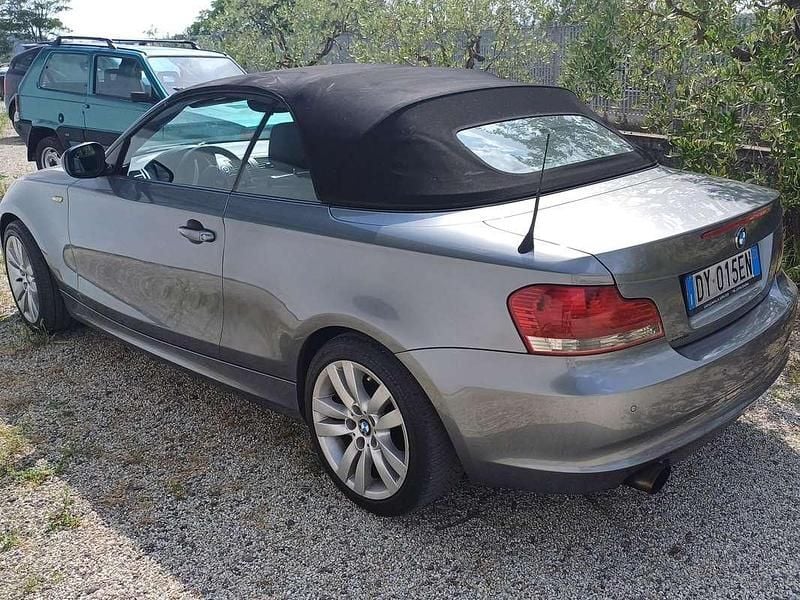 Usata BMW 118 Cabriolet Efficient Dynamics 143 CV (105 kW) 2009 Grigio Cabrio