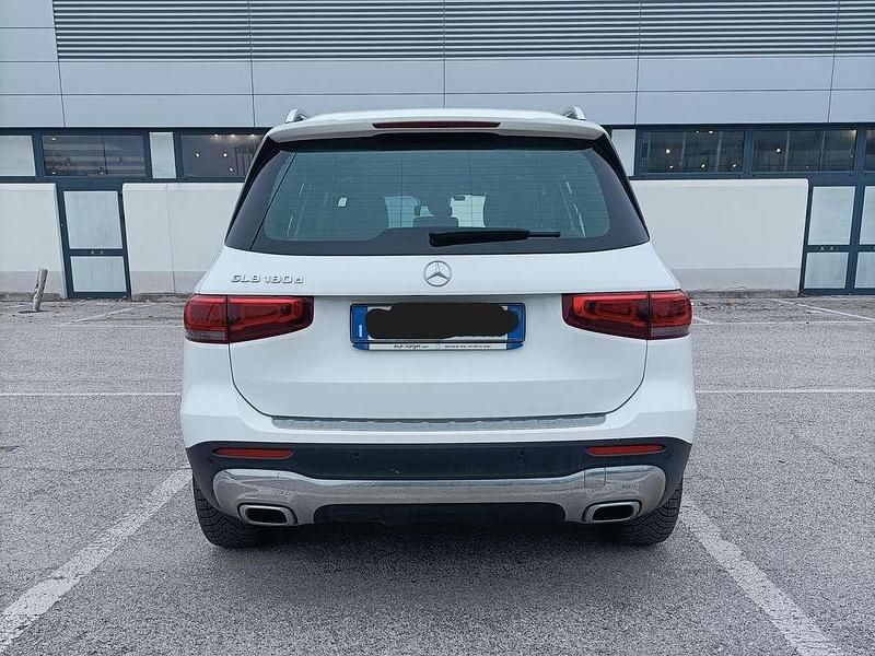 Usata Mercedes GLB180 116 CV (85 kW) 2023 Bianco SUV