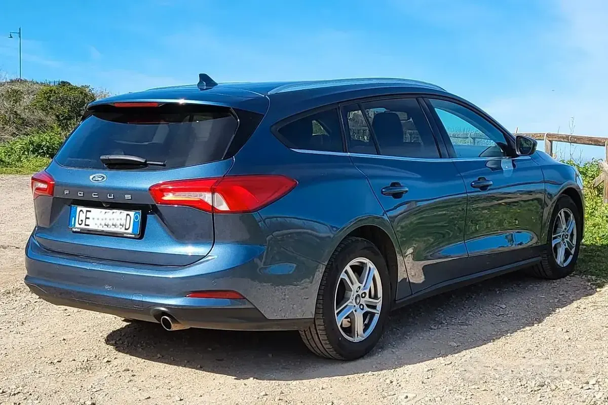 Usata Ford Focus Business Edition 120 CV (88 kW) 2021 Blu/azzurro Station wagon
