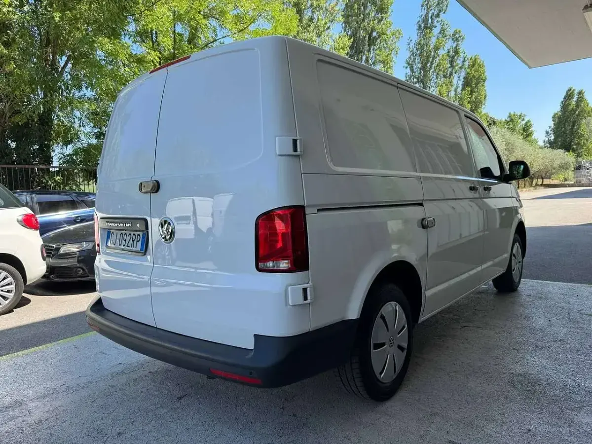 Usata VW T6.1 110 CV (80 kW) 2022 Bianco Furgone