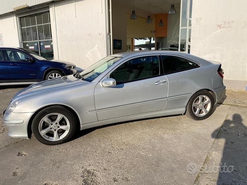 Usata Mercedes C220 2006 Grigio Coupé