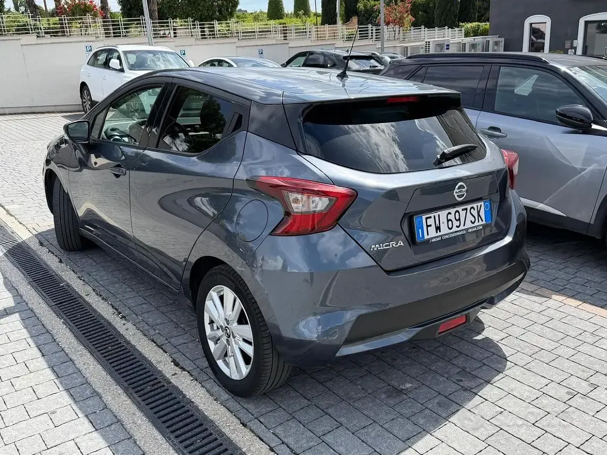 Usata Nissan Micra Acenta 71 CV (52 kW) 2019 Grigio Utilitaria