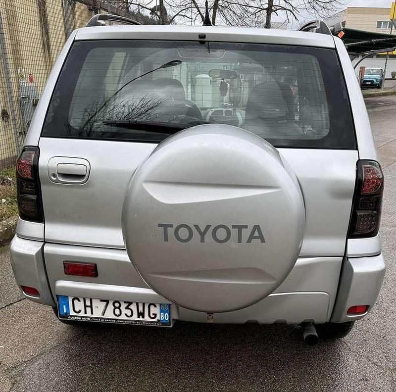 Usata Toyota RAV4 116 CV (85 kW) 2002 SUV