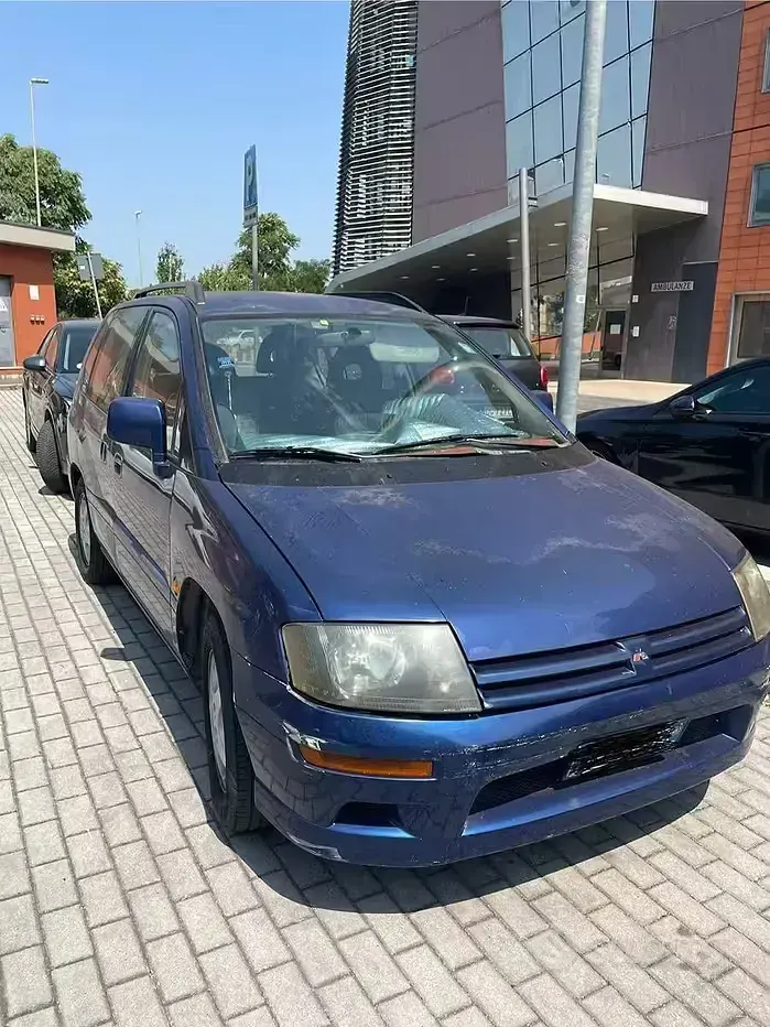 Usata Mitsubishi Space Runner 82 CV (60 kW) 2001 Monovolume