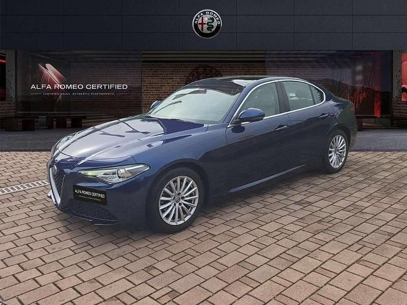 Usata Alfa Romeo Giulia Lusso 180 CV (132 kW) 2016 Blu Berlina