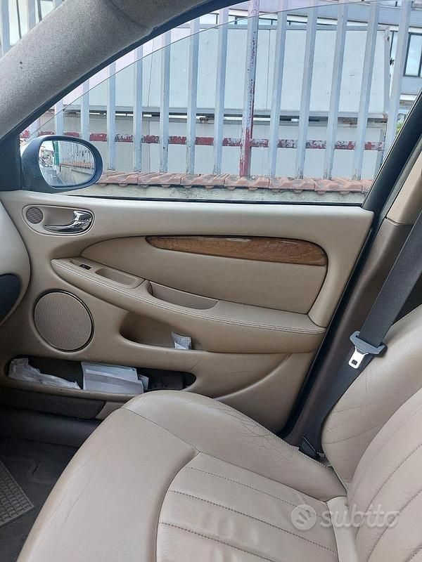 Usata Jaguar X-type 2005 Grigio Berlina