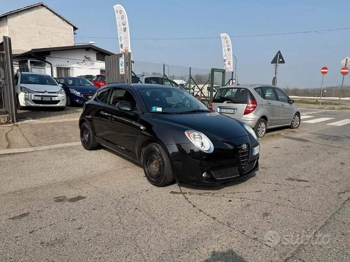 Usata Alfa Romeo MiTo Distinctive 120 CV (88 kW) 2010 Nero Utilitaria