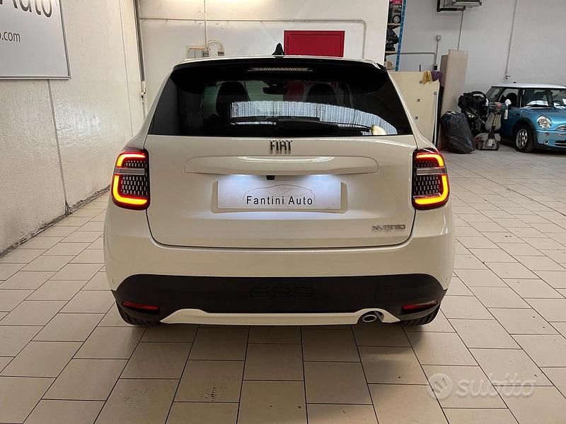 Nuova Fiat 600 La Prima 110 CV (80 kW) 2025 Bianco Station wagon