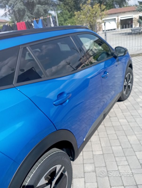 Usata Peugeot 2008 Allure 102 CV (75 kW) 2025 Blu SUV