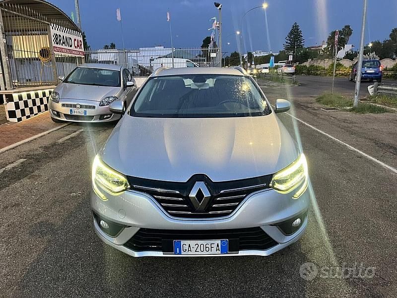 Usata Renault Mégane GrandTour Intens 115 CV (84 kW) 2020 Grigio Station wagon