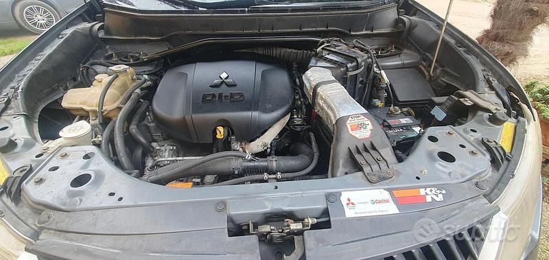 Usata Mitsubishi Outlander Instyle 156 CV (114 kW) 2008 Grigio SUV