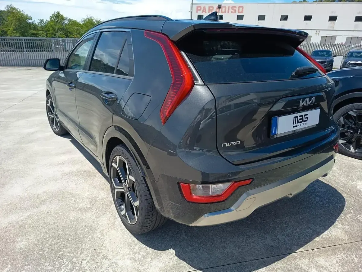 Usata Kia Niro Style 105 CV (77 kW) 2023 Grigio SUV