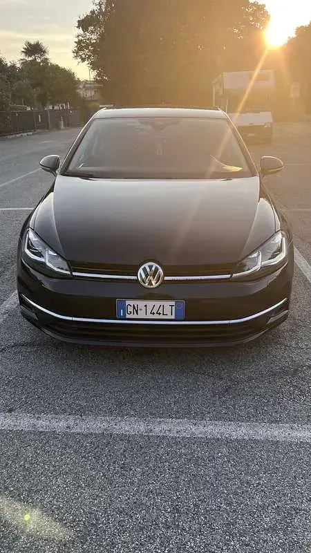 Usata VW Golf Sportsvan Comfortline 116 CV (85 kW) 2017 Monovolume