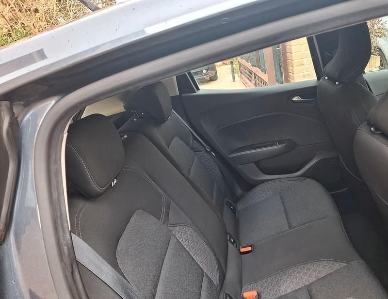 Usata Renault Clio V Zen 100 CV (73 kW) 2021 Blu Berlina