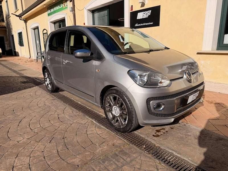 Usata VW up! Highline 75 CV (55 kW) 2013 Argento Utilitaria