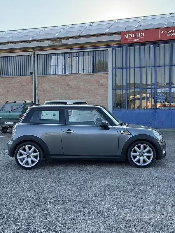 Usata Mini ONE 75 CV (55 kW) 2009 Grigio Utilitaria