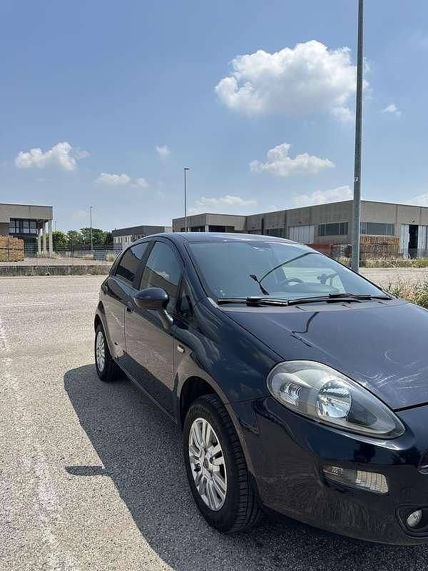 Usata Fiat Punto Evo Lounge 77 CV (56 kW) 2013 Utilitaria