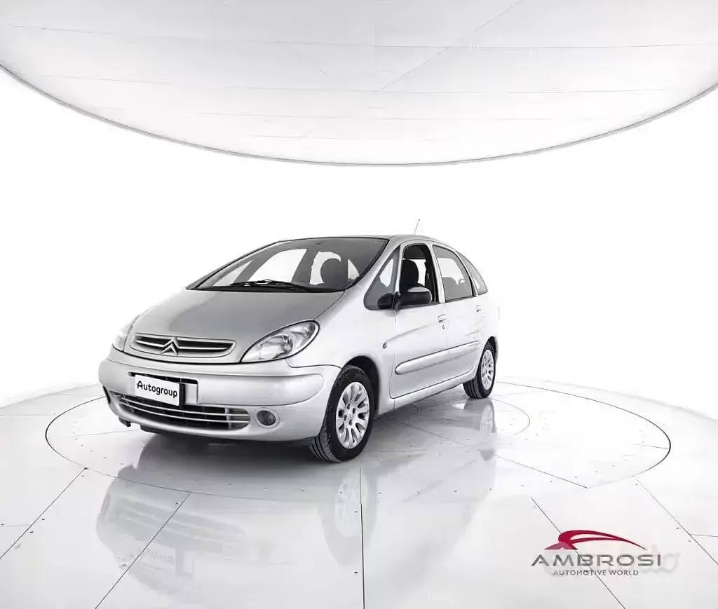 Usata Citroën Xsara Picasso Elegance 90 CV (66 kW) 2002 Grigio Monovolume