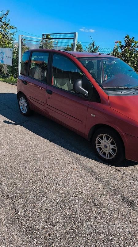 Usata Fiat Multipla 116 CV (85 kW) 2007 Rosso Monovolume