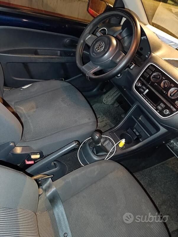 Blu Usata 2013 VW up! Due volumi | 4000 € (Ottimo prezzo) - Immagine 1/4