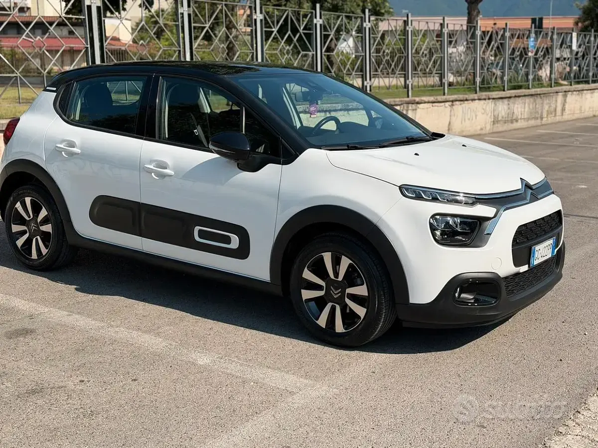 Usata Citroën C3 Shine 83 CV (61 kW) 2020 Bianco Utilitaria