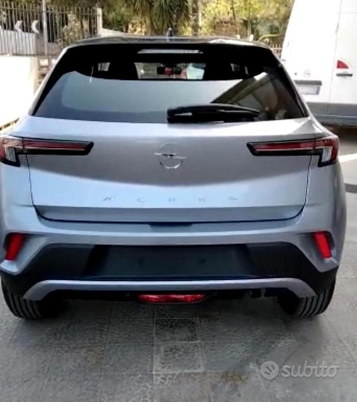 Usata Opel Mokka 101 CV (74 kW) 2022 Grigio SUV