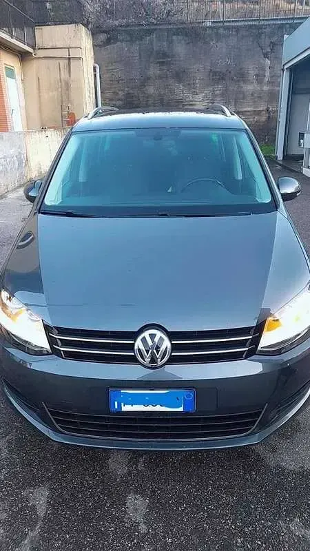 Usata VW Sharan Trendline 150 CV (110 kW) 2016 Grigio Monovolume