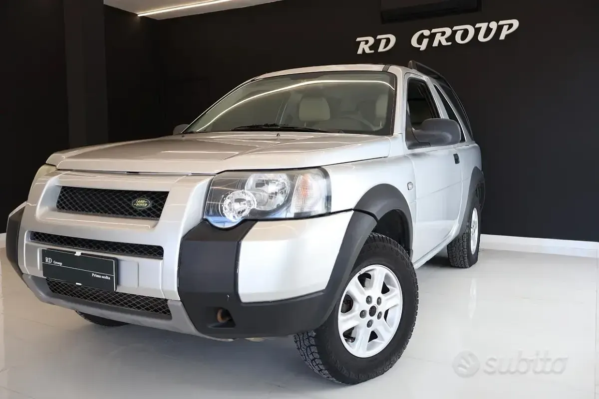 Usata Land Rover Freelander 111 CV (81 kW) 2004 Grigio SUV