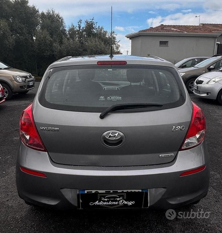 Usata Hyundai i20 Classic 74 CV (54 kW) 2013 Grigio Utilitaria