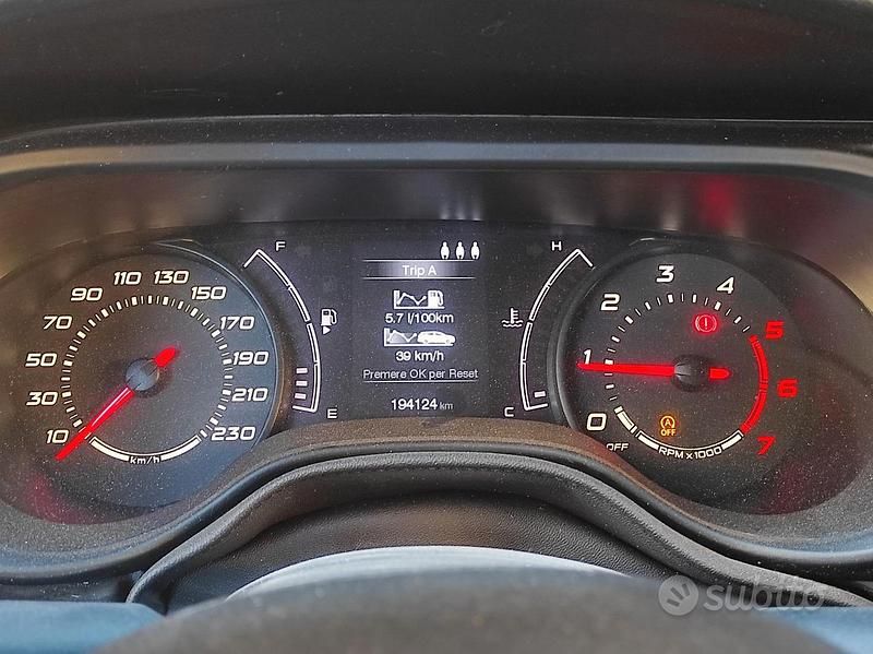 Usata Fiat Tipo 120 CV (88 kW) 2017 Grigio Station wagon