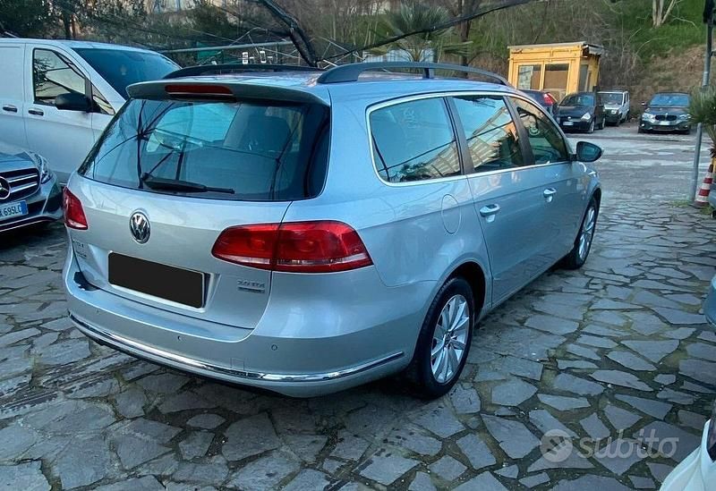 Usata VW Passat Highline 140 CV (102 kW) 2012 Grigio Berlina