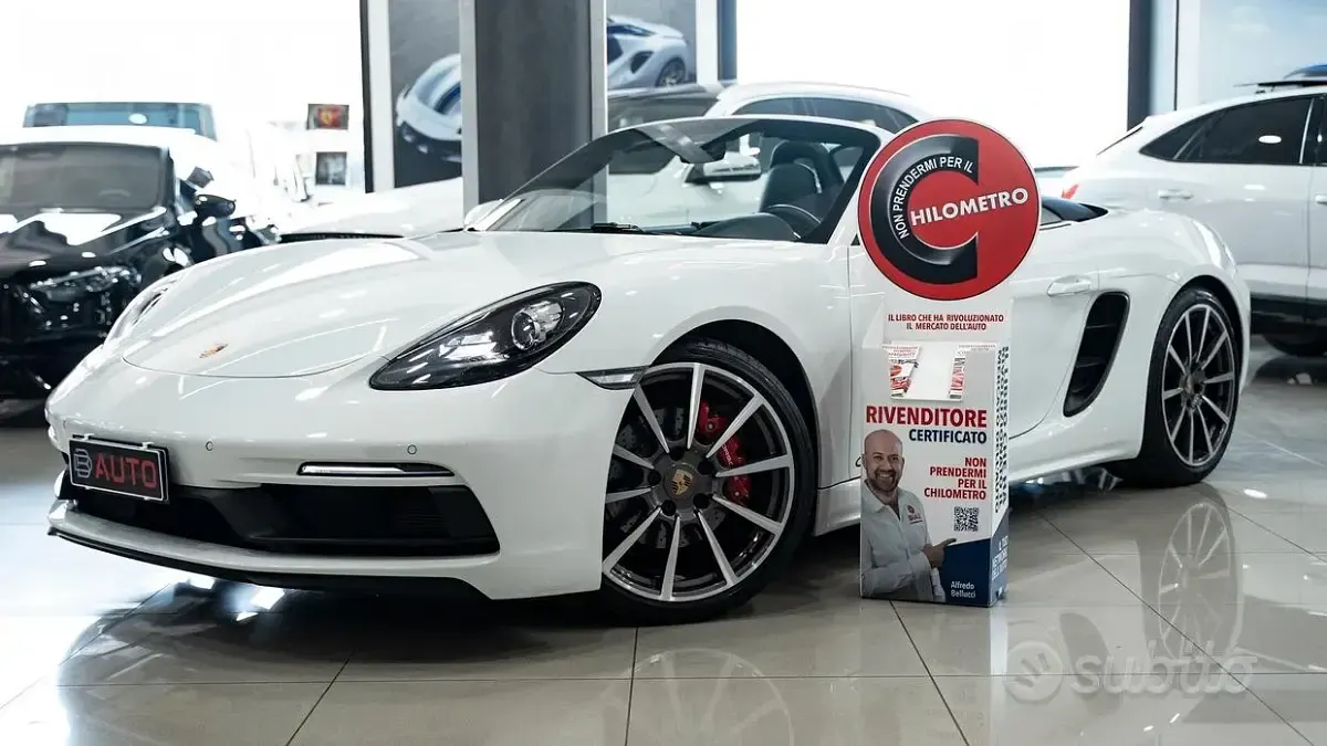 Usata Porsche 718 Chrono 365 CV (268 kW) 2019 Cabrio